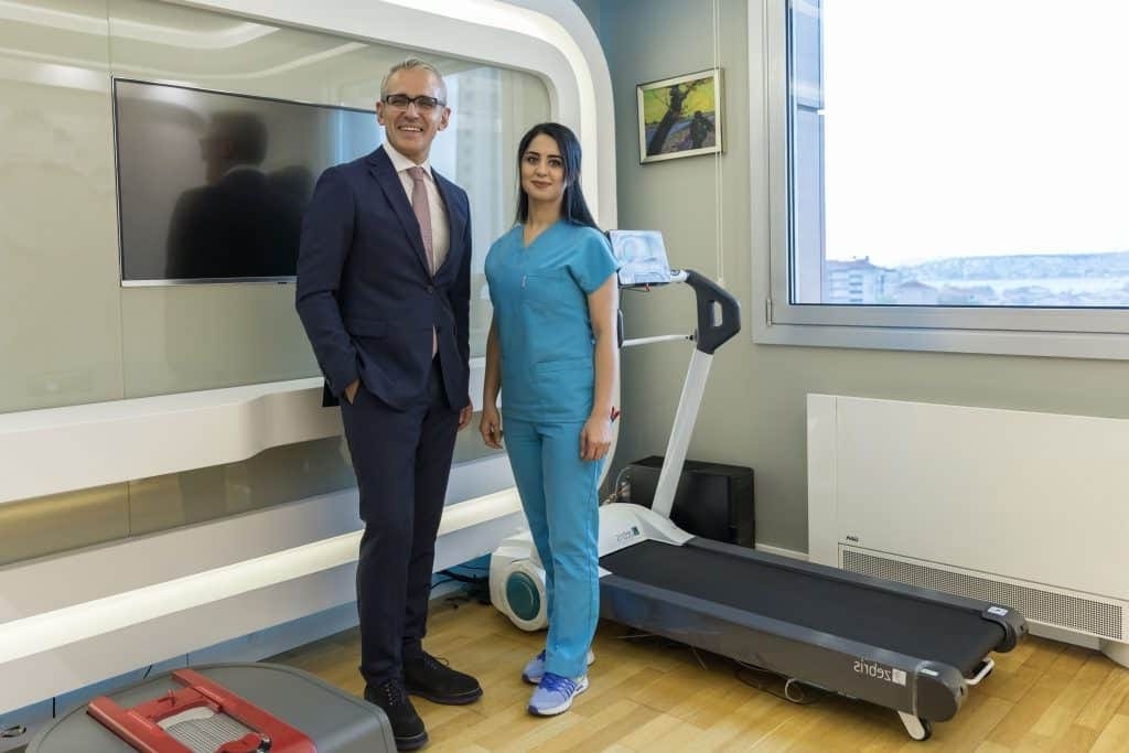 Yürüme Analizi Nedir? 3 op dr selim mugrabi yurume analizi odasi 1 1024x683 1 M